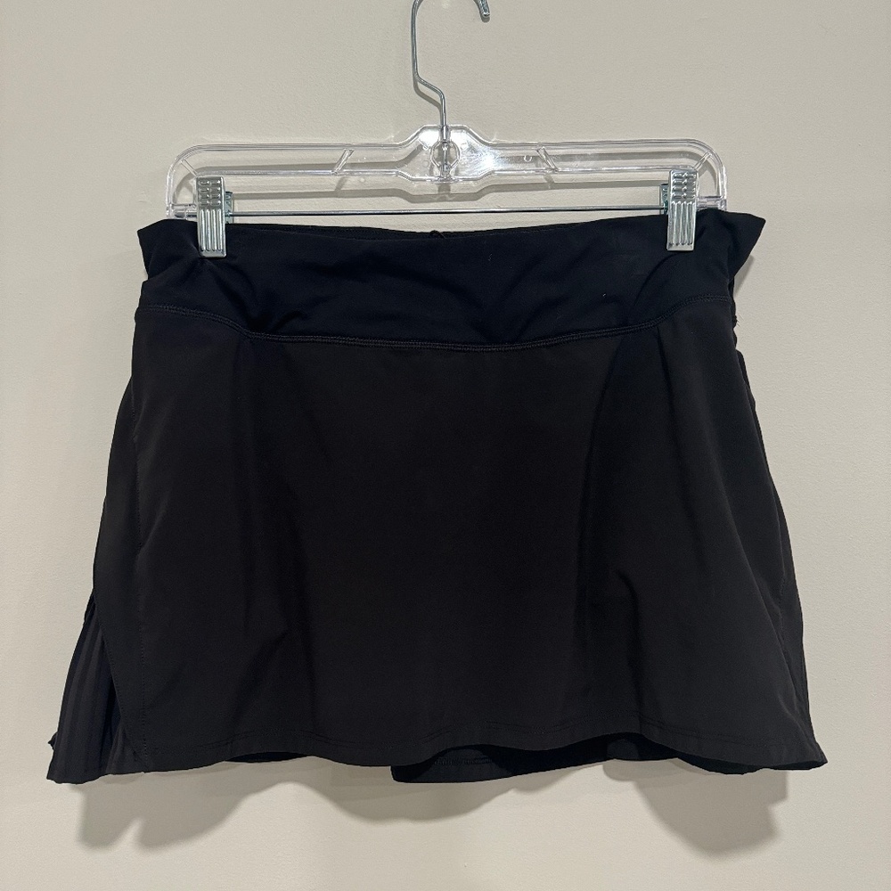 Lululemon Black Play off the Pleats Skirt Sz 8